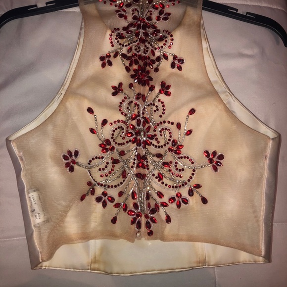 PROM DRESS - Picture 4 of 8